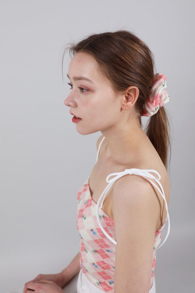 SET Highteen Sleeveless Crop Top Scrunchie Pink