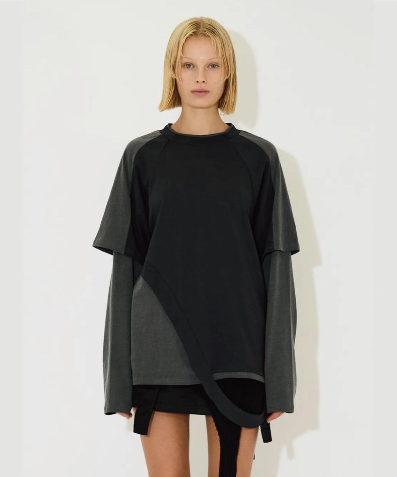 VIAVANDA（ヴィアヴァンダ）の「BICOLOR LAYERED LONG TEE（Tops）」