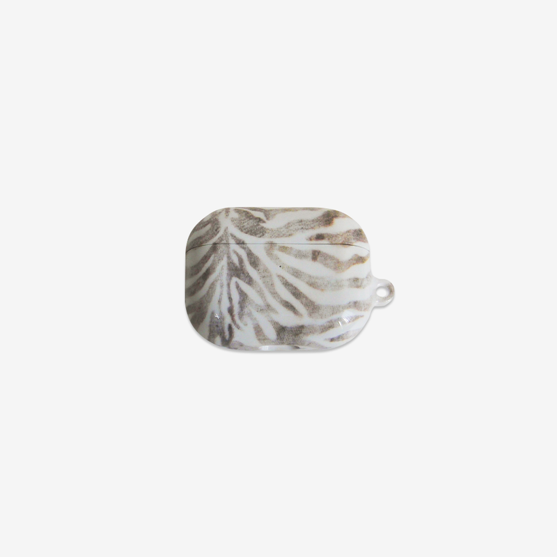mineor（マインオアー）の「[MADE] zebra glossy hard airpod/buds case (brown)（Smartphone Accessories）」