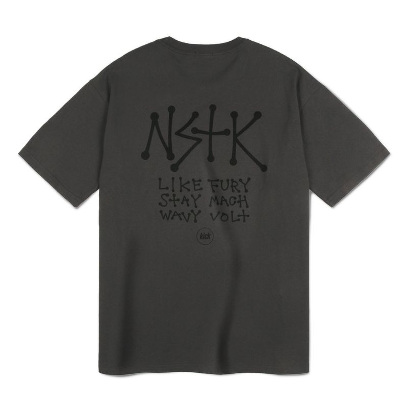 NASTYKICK（ナスティーキック）の「[NSTK] Way-Out Tee (Charcoal)_K22QB602（Tops）」