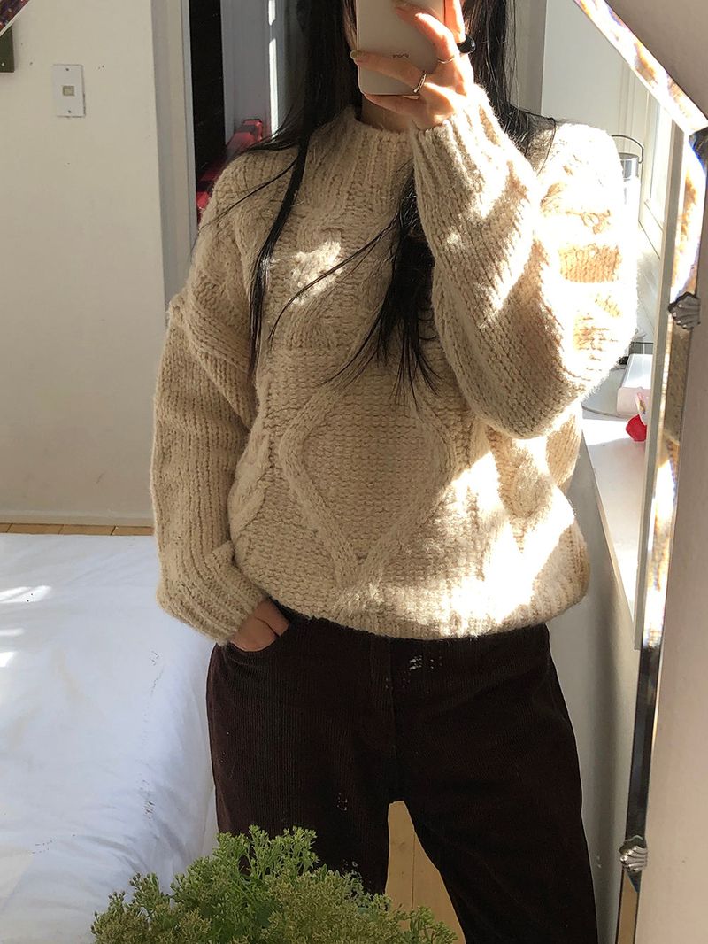 [MADE] MUHR HIGH-NECK CABLE KNIT