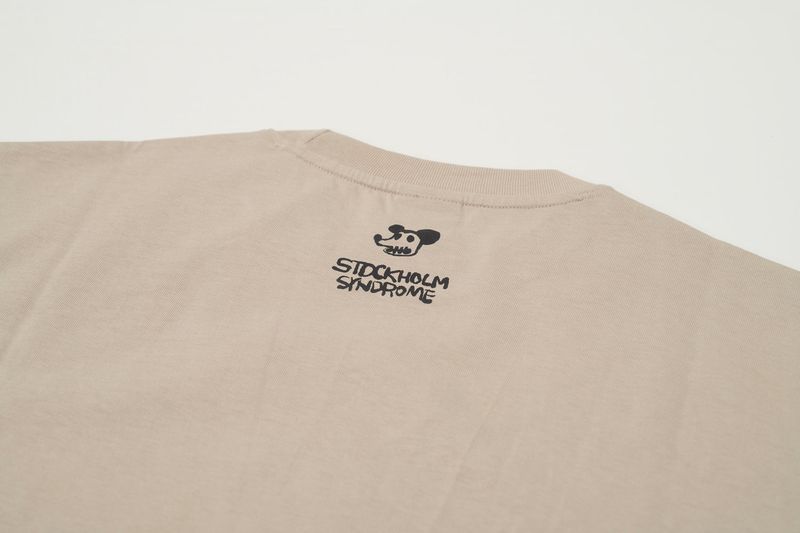 ドゥードゥルTシャツ - BEIGE
