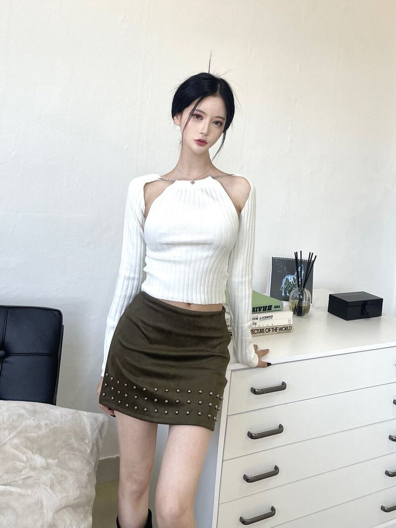 761. Chain slit backless T (2color)