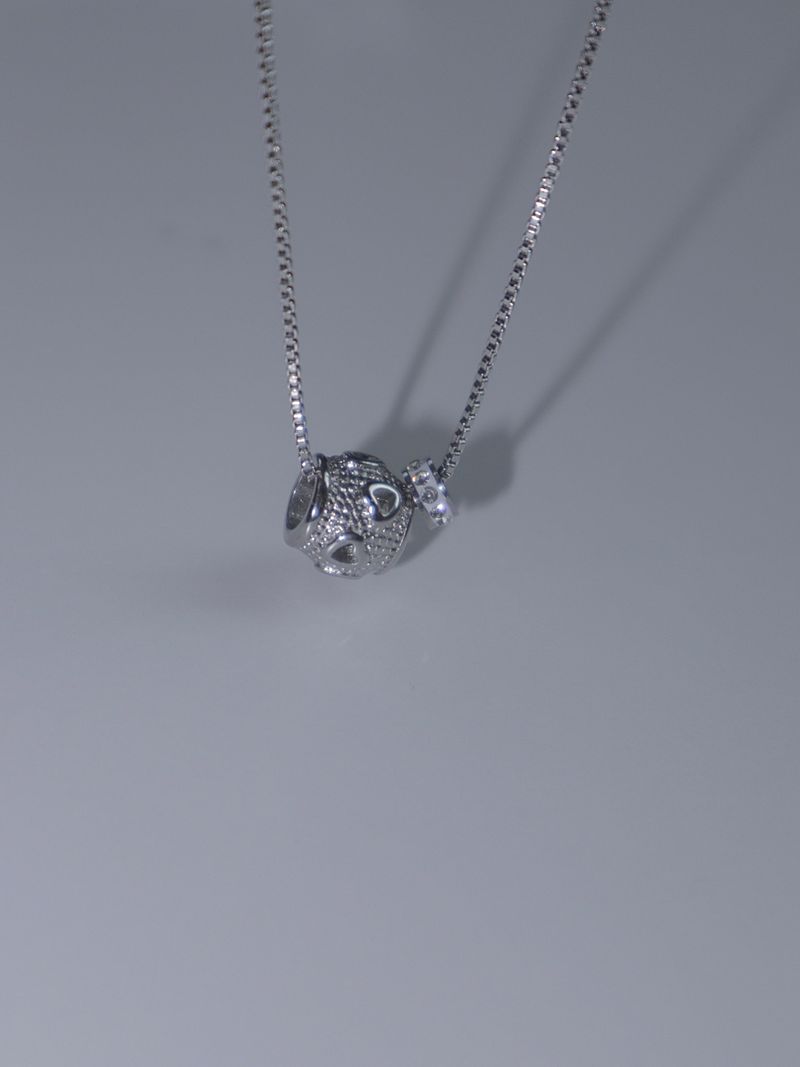 metal heart ball necklace
