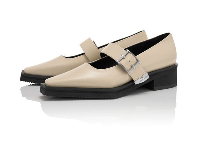 Higher Strap Buckle Loafer beige