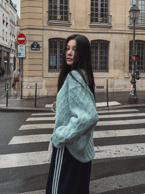 ULAN（ユレン）の「DIA Argyle Over Wool Knitwear（Tops）」