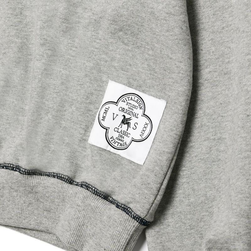 [LINE] VITAL Logo Stitched Sweatshirt