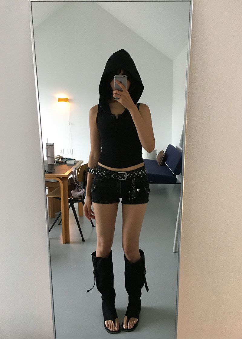 LOW STUD CARGO MINI SHORTS