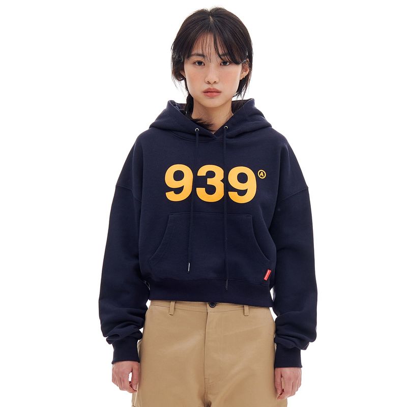 ARCHIVE BOLD(アーカイブボールド)の「939 LOGO CROP HOOD (NAVY)(Tops)」