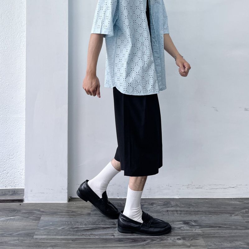 Pleated Wide Silhouette Shorts