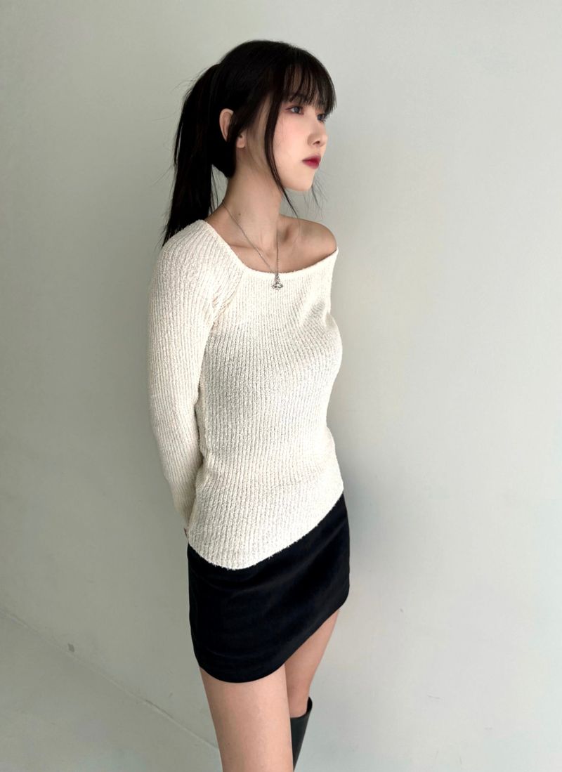 Kitten（キッテン）の「Powder Buckle Warmer knit(3 colors)（Tops）」