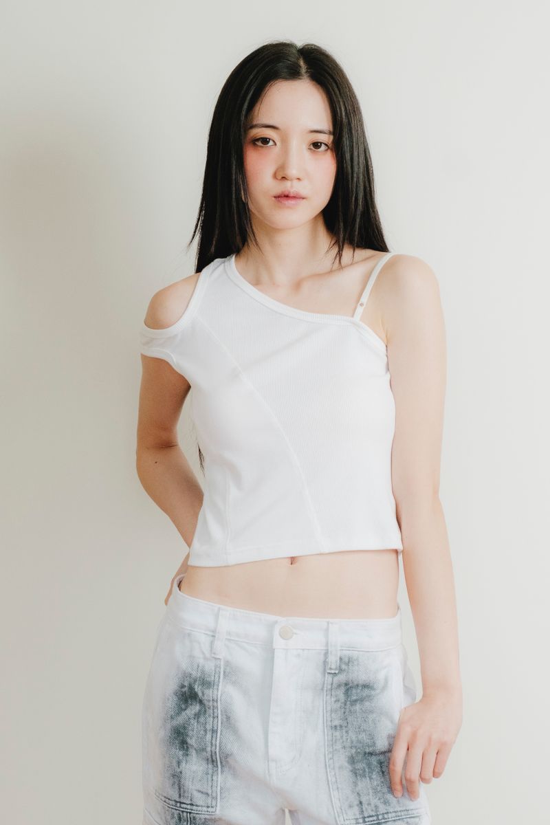 SIS A（シスエイ）の「 LINE SLEEVELESS / WHITE（Tops）」