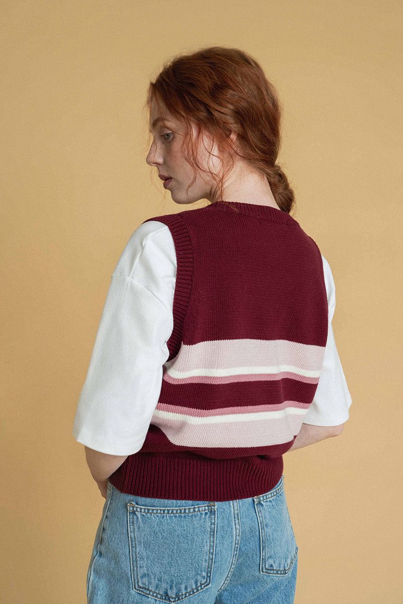 Take knit vest_wine