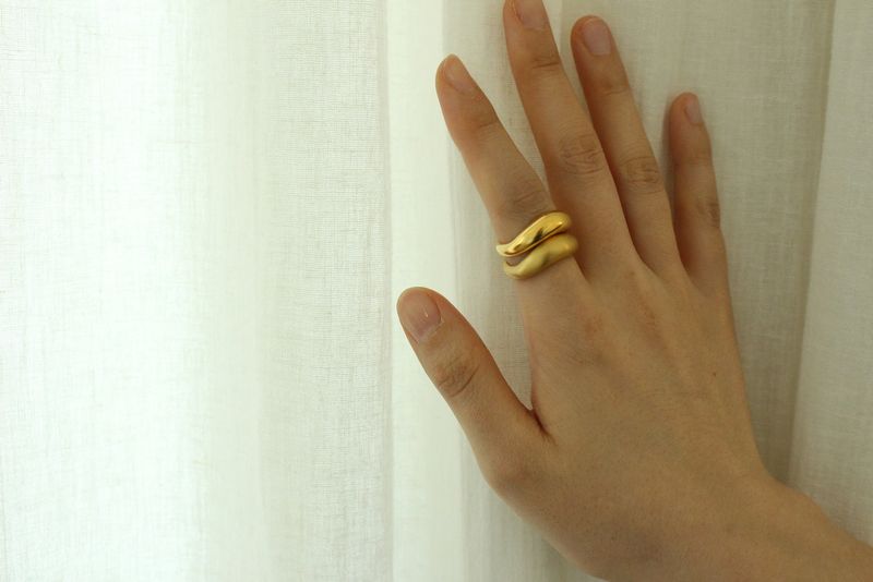A RING (GLOSSY-18K GOLD PLATING)