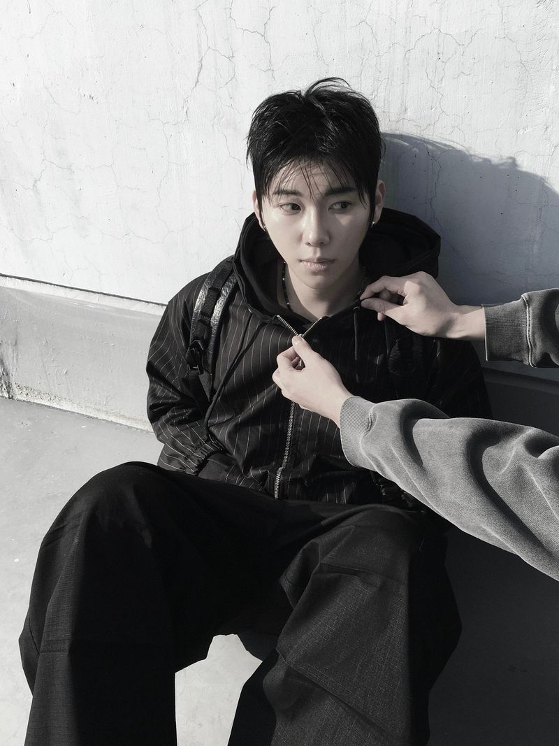 DISCERNMENT（ディサーンメント）の「Miller cotton striped zip-up（Jackets/Outerwear）」