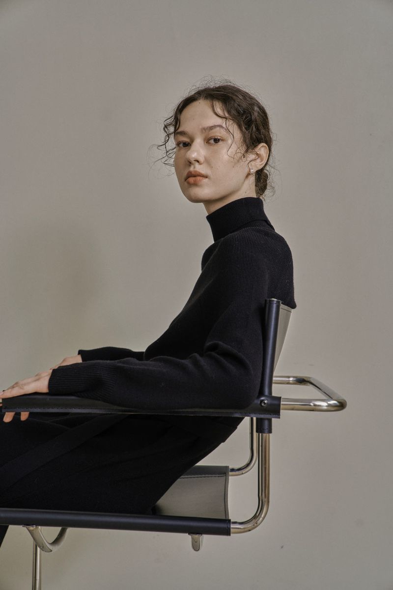 UNBALANCED KNIT DRESS_BLACK