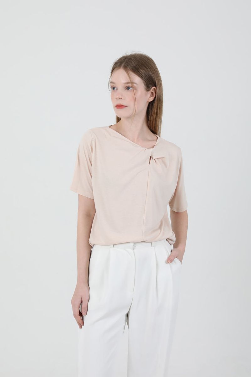 Modern Slit Shirring T-shirt Beige