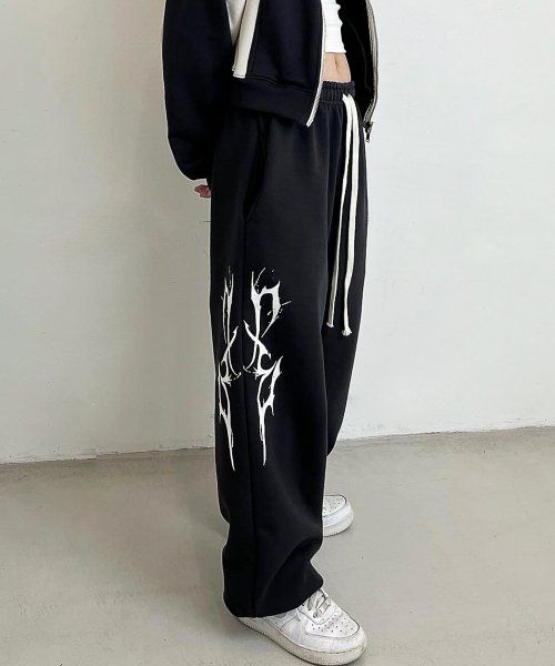 DXOH(ディソエイチ)の「サンダーロゴパンツ(パンツ)」