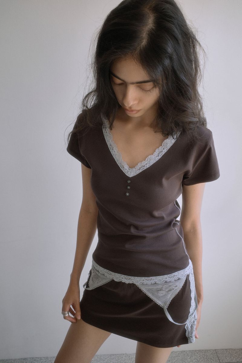 26SS★ [SET] LACE TRIM V-NECK T-SHIRT+SKIRT