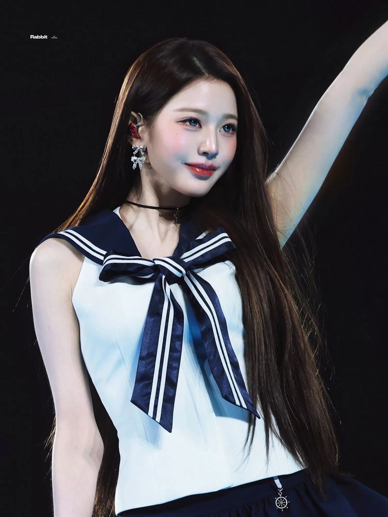 [IVE Wonyoung Necklace] Silver Heart Key Choker Necklace