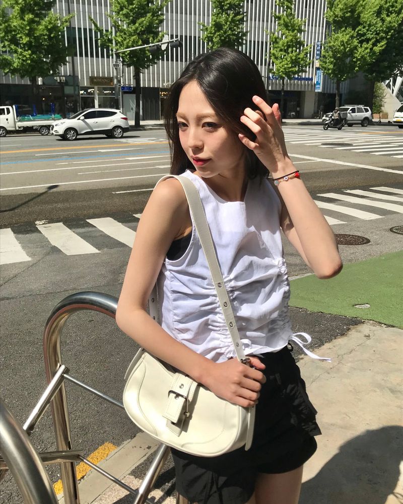 Lovech set up sleeveless