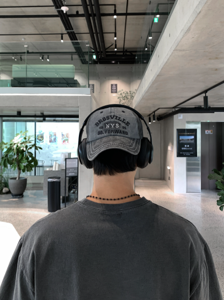 LOOKPLE（ルックプル）の「ヘイアーズブロスビル ヒップスター ピグメント ウォッシングボールキャップ（帽子）」