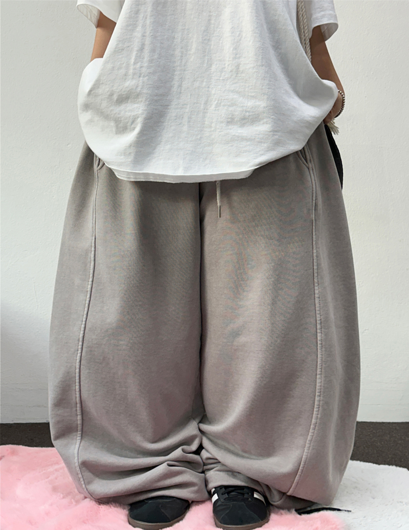 CCORTTI（コルッティ）の「KOREAN 🩵💗 OVER PIG BASIC BALLOON SIDE SLIT LONG PANTS 🩵🩶💗 - 4 COLORS（Pants）」