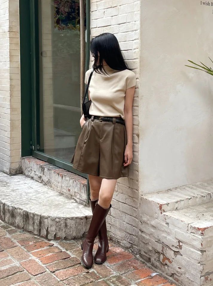 Rabl Leather Pintuck Banding Half Pants