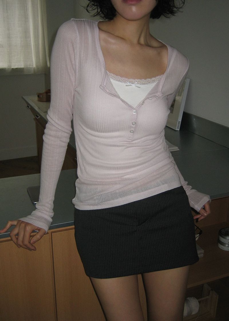 LOW MINI SKIRT