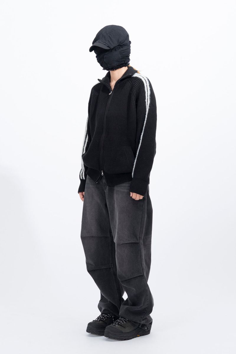 Tiny Hairy Line Knit Zip Up