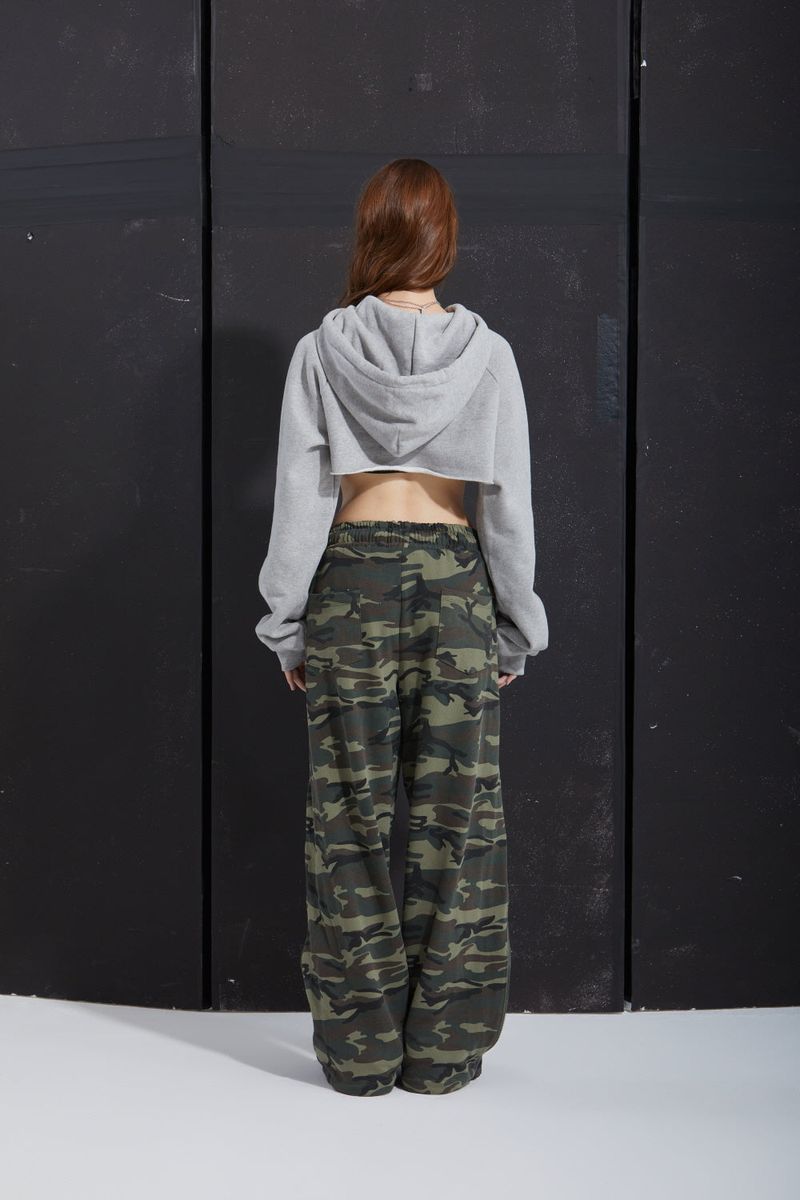 BADDIE CROPPED HOOD