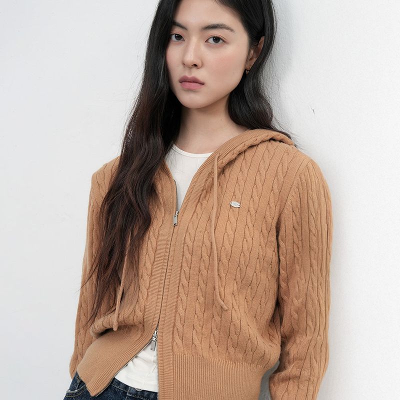 GENERAL IDEA（ジェネラルアイディア）の「ウールケーブルニットフードジップアップ [CAMEL]（Tops）」