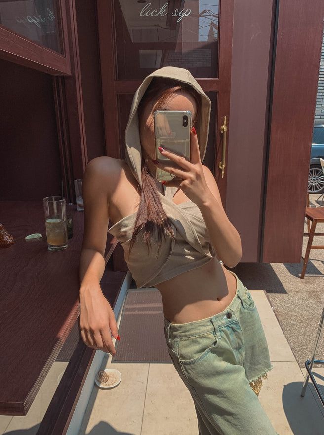 Low Cross Top Hooded Sleeveless