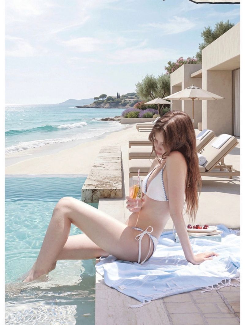Glow Bikini Set White