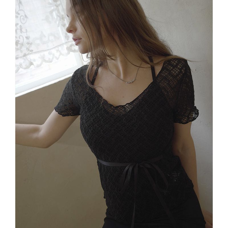 LACE RIBBON TOP-BLACK