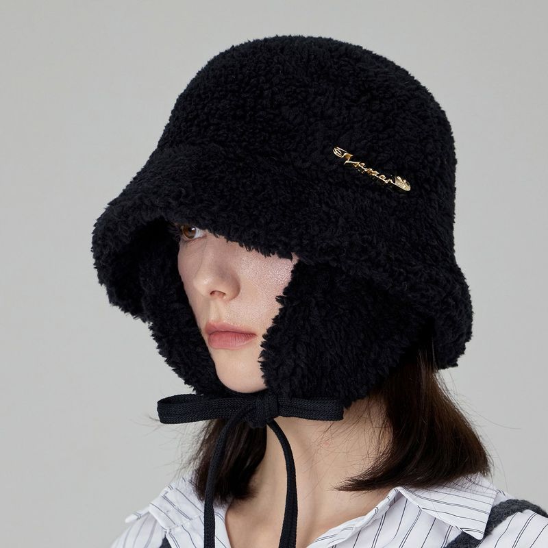 VARZAR（バザール）の「VARZARピンシェルパファーフラップバケットハット / Black（帽子）」