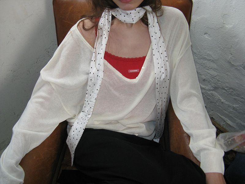 Button v-neck knit_ivory