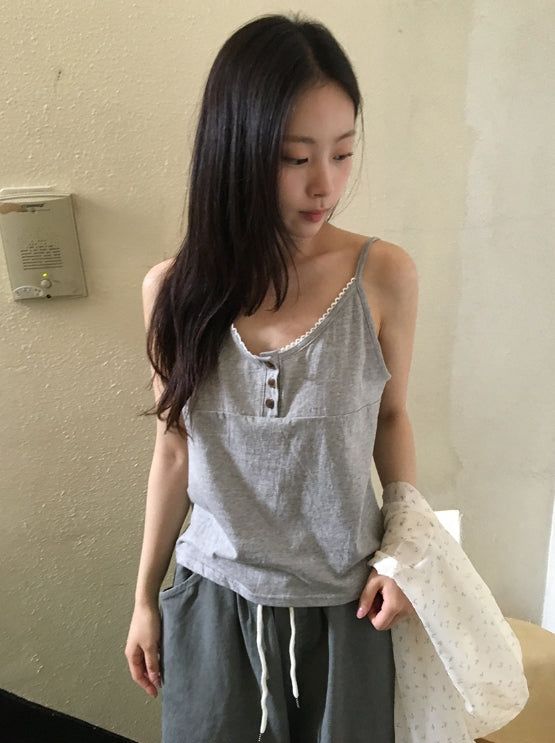 BAON（バオン）の「Miseka Lace Button V-Neck Sleeveless（Tops）」
