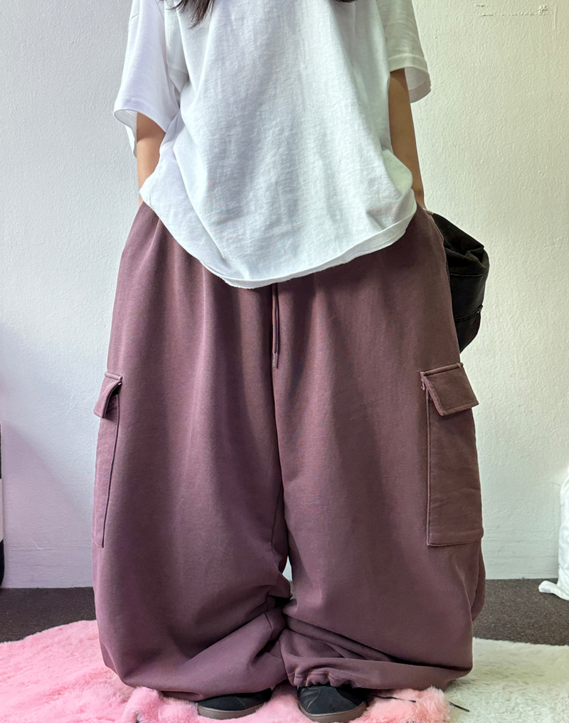 CCORTTI（コルッティ）の「オーバーワイドバルーンストリングピグメントカーゴロングパンツ❤️‍🔥🩶🤎 - 3 カラーズ（パンツ）」