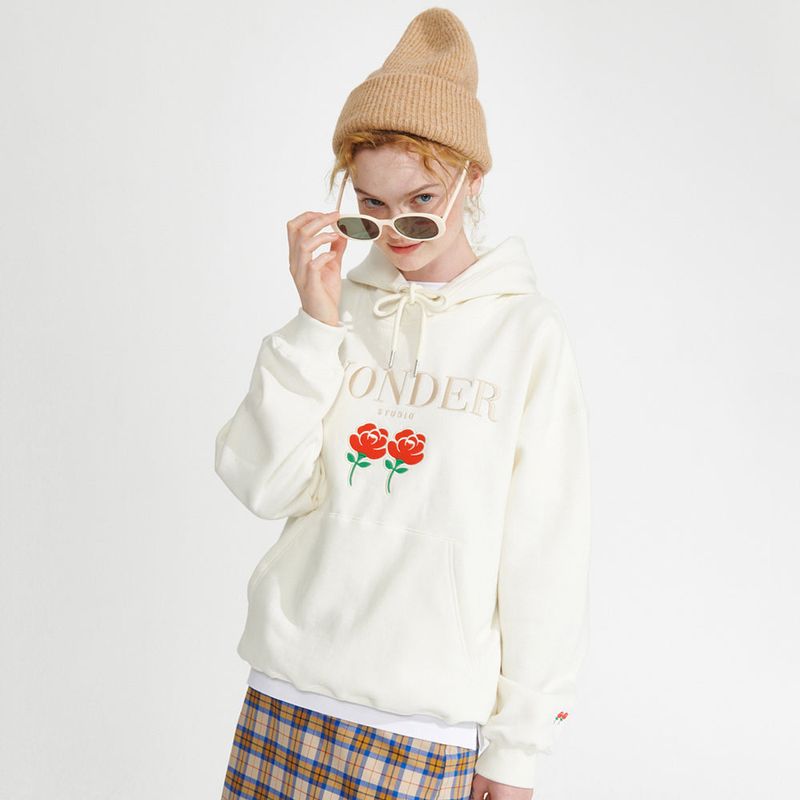 wonder visitor（ワンダービジター）の「2021 Logo Hoodie [Ivory]（Tops）」