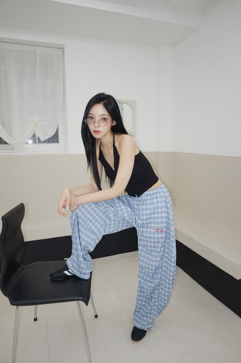 Blue checkered banding wide pants