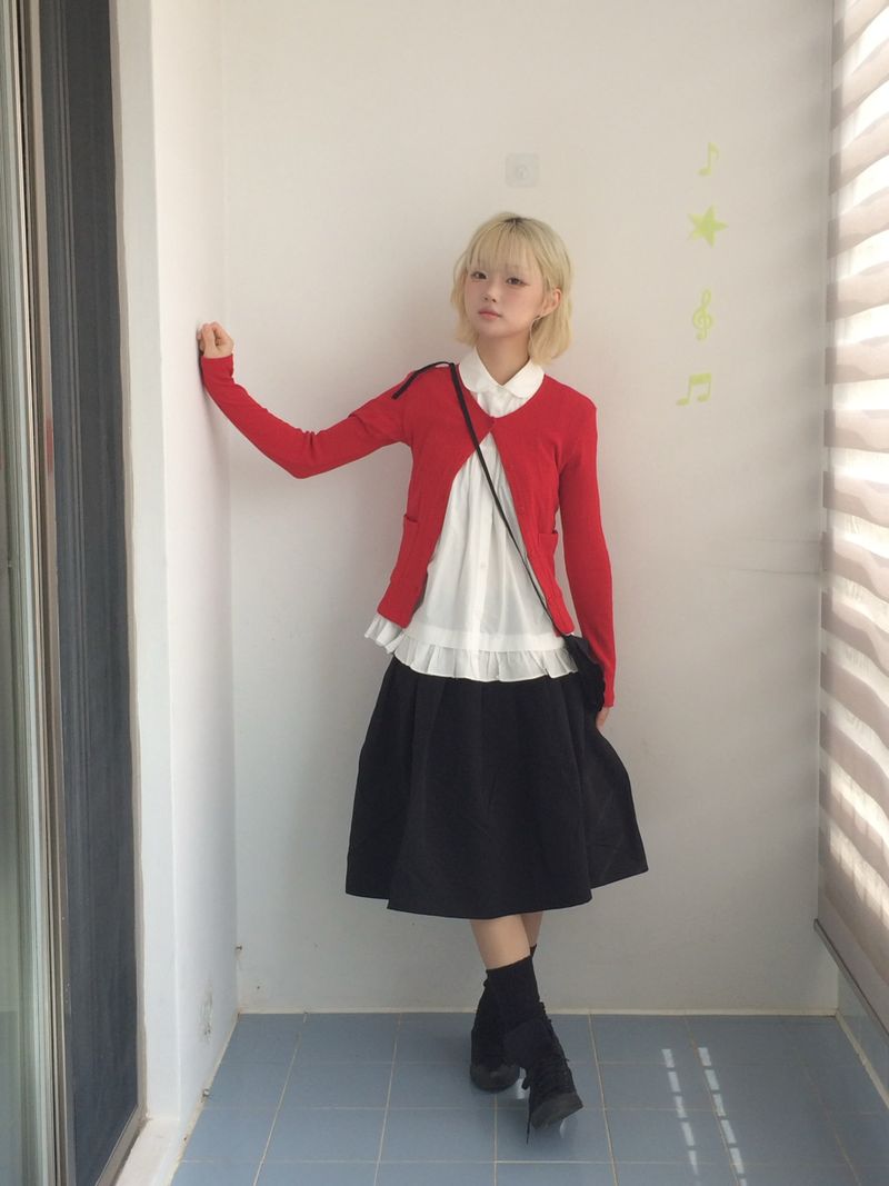 Powder pleats and pouch skirts