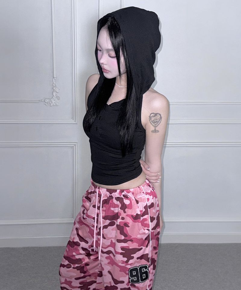 meego(ミーゴ)の「Clear Halter Hoodie (4colors)(Tops)」
