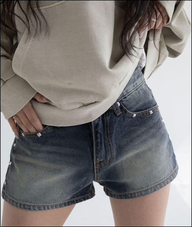 Sia stud denim shorts