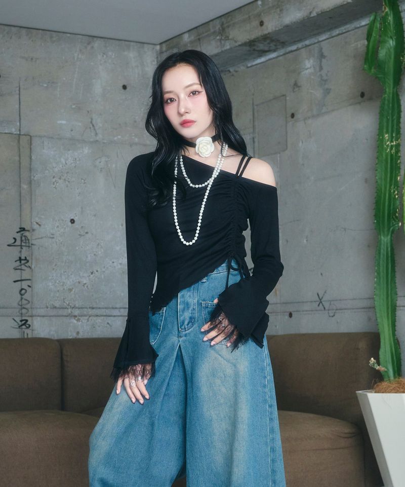 ANDGEEBEE（アンジービー）の「ギャザーリボンリブトップス（Tops）」