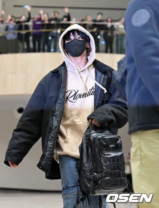 GRAFFITIONMIND（グラフィティオンマインド）の「RLOVELUTION HOODIE （Tops）」