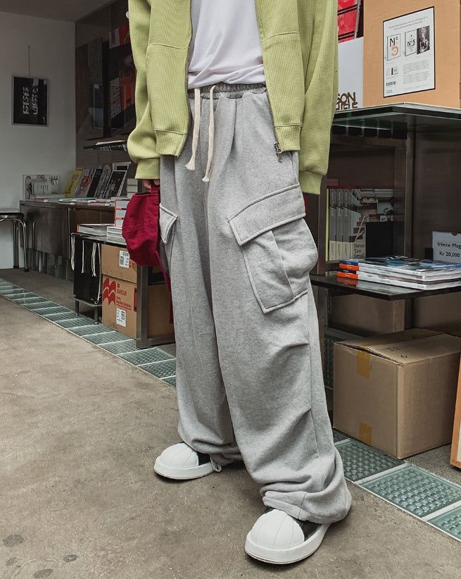 2PLAN(ツープラン)の「Trion Diagonal Cargo Balloon Pants(Pants)」