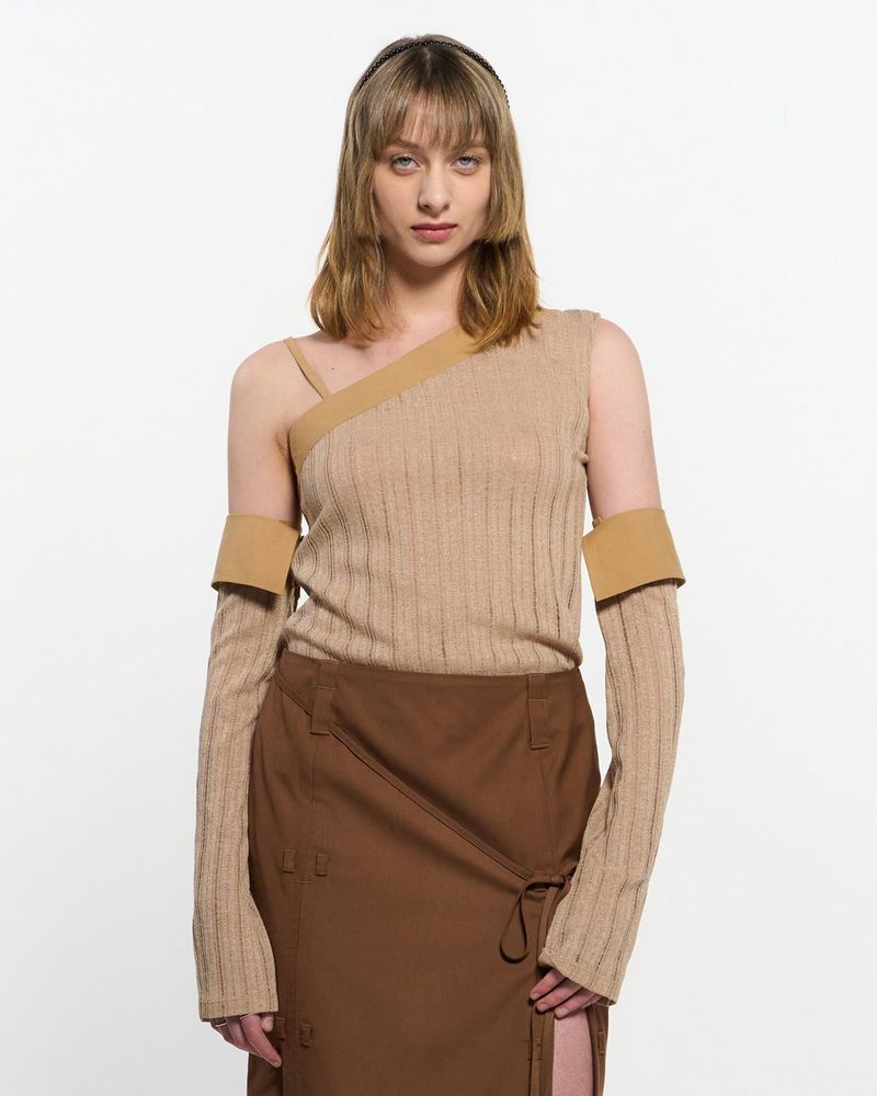 KIMZISU(キムジス)の「 Detachable Sleeve One Shoulder Top _ BEIGE(Tops)」