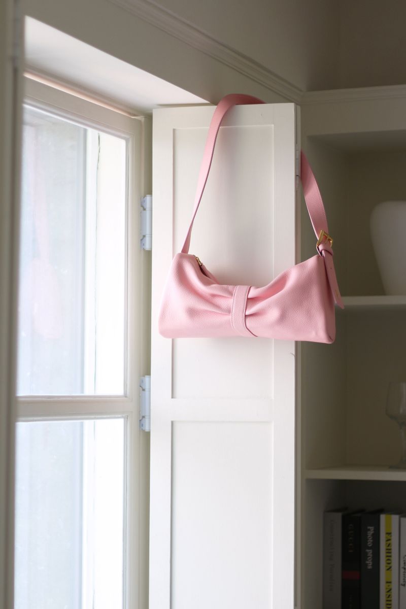 navi - strawberry pink