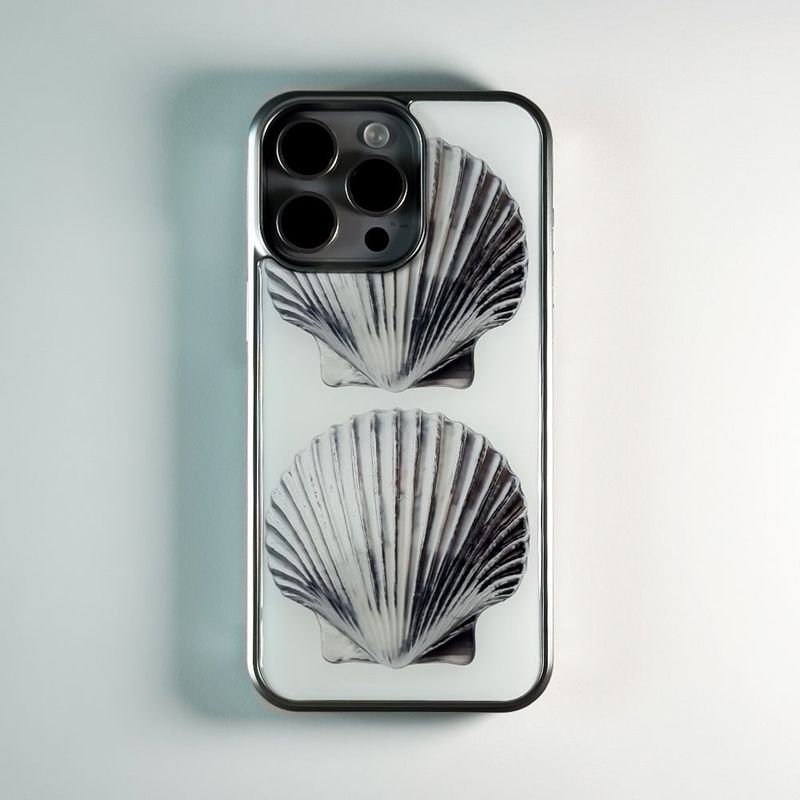 MEMORIESBOUNDARY（メモリーズバウンダリー）の「NTA Silverborn Scalla Phone Case (SV_White)（Smartphone Accessories）」
